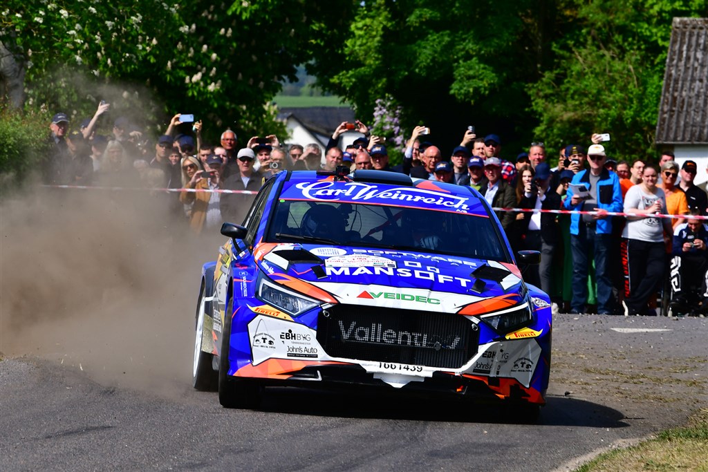 For Vallentin Rallysport er det afgørende at få optimeret teamets Hyundai i20 N R2-bil, for Ib Kragh er en seriøs udfordrer, og vil ganske som brødrene Madsen helt sikkert give Simon Vallentin kamp til stregen.
(Foto: Morten Dam)